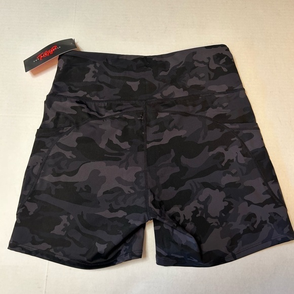 The Gym People TGP black camouflage workout shorts with pockets NWT Sz-M R20 - Picture 10 of 11